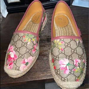 💕SOLD Gucci flora Espadrilles💕